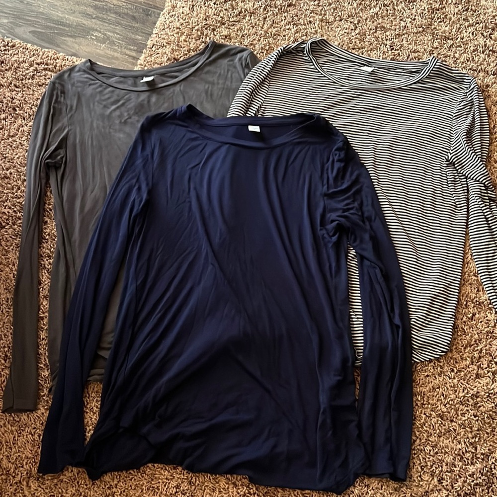Ladies old Navy Tops
